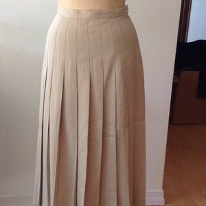 Vintage wool pleated skirt